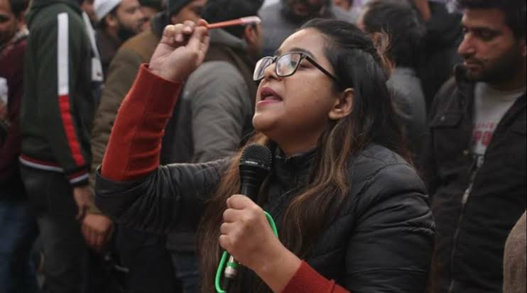 742px x 413px - Indian right wing groups target Kashmiri scholar imprisoned in New Delhi,  share fake 'porn videos' | Free Press Kashmir